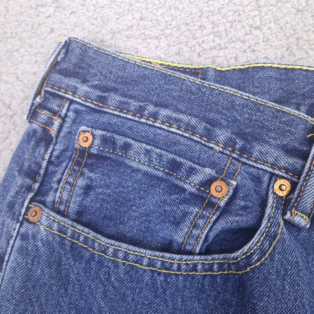 Levi's Jeans‎ Mens 36x27.5 Blue 505 Regular Fit Straight Leg Medium Wash Hemmed